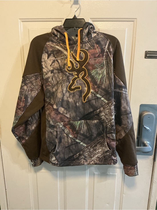 Browning Other - Browning Camo Hoodie with Yellow Drawstrings